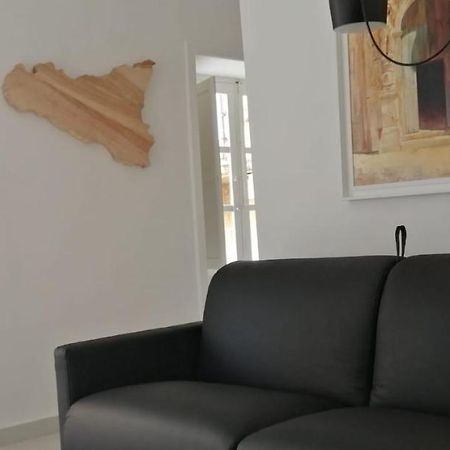 סירקוזה Artemide Luxury Home מראה חיצוני תמונה